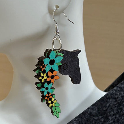 Horse Head Majesty: Exquisite Flower Crown Earrings – Unique Equine-inspired Jewelry for Elegance and Style