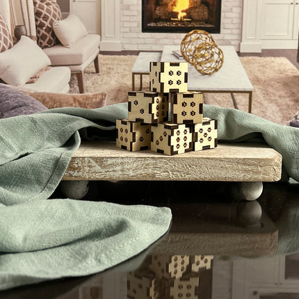 Paw Print Wooden Dice – Unique Pet-Themed Gaming Dice with Adorable Dots
