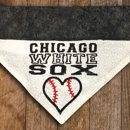 Chicago White Sox / Over the Collar Dog Bandana - Mydeye